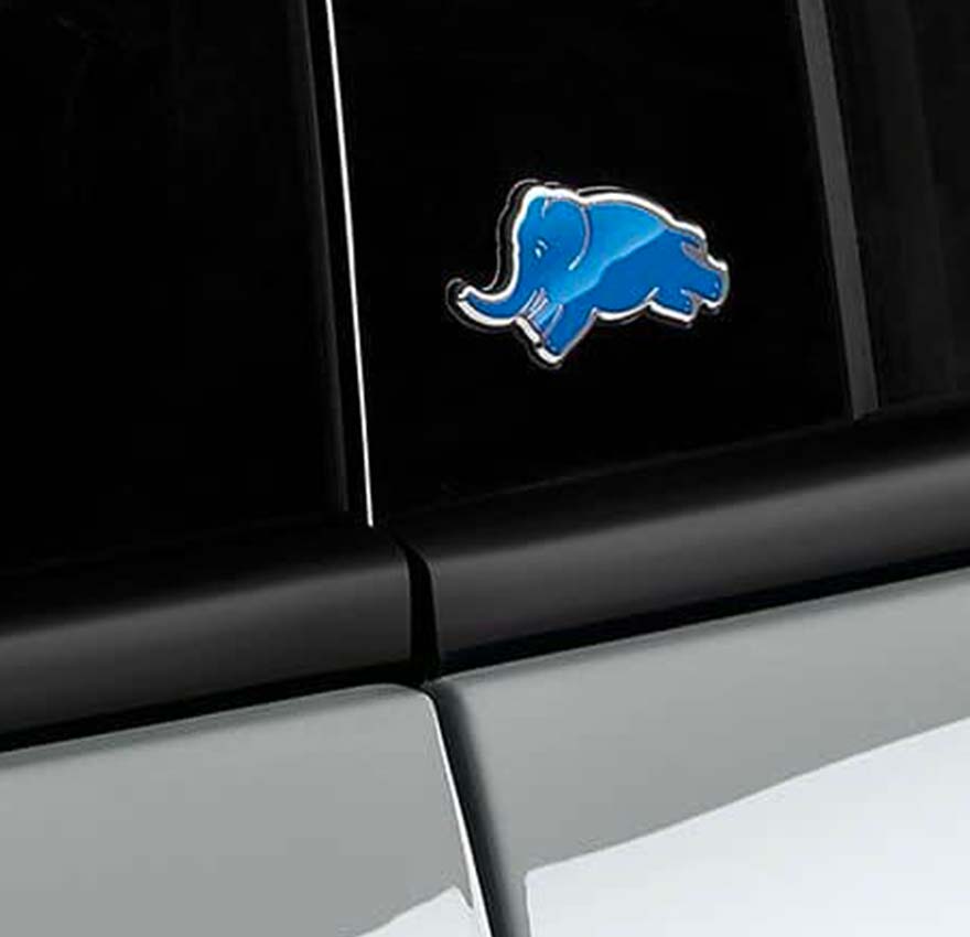Lancia Ypsilon Elefantino Blu – Badge